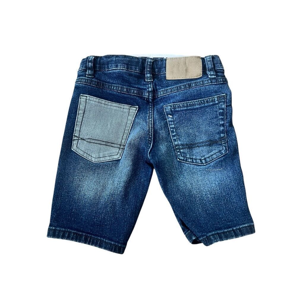 Tommy Hilfiger Size 6 Jean Shorts - Picture 3 of 3